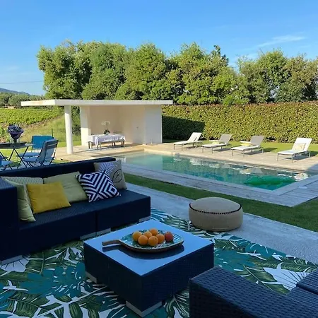 Au Coeur Des Vignes Villa *